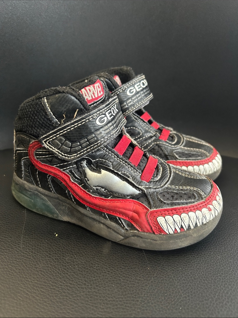 Geox Marvel Venom High-Top Sneakers with Teeth Design - Black & Red, size 10.5